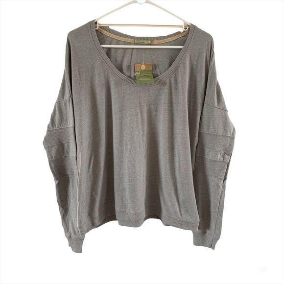 Alternative Tops - Alternative Earth Size M Gray Top Long Sleeve Pullover Athletic Boxy Shirt
